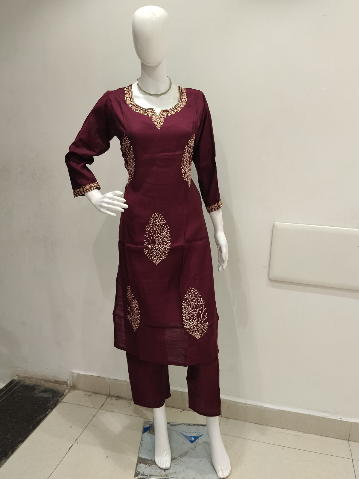 Embroidered 2 Piece Set