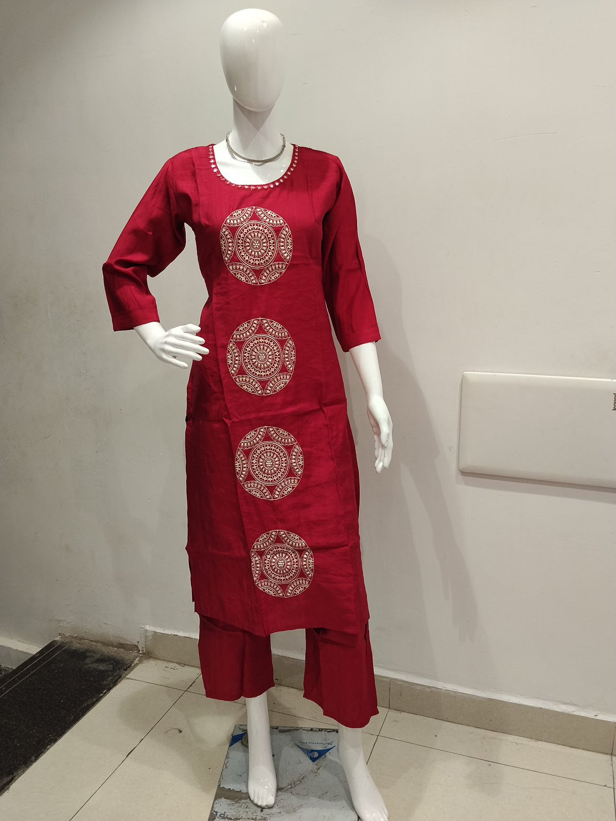 Embroidered 2 Piece set
