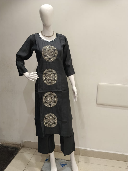 Embroidered 2 Piece set
